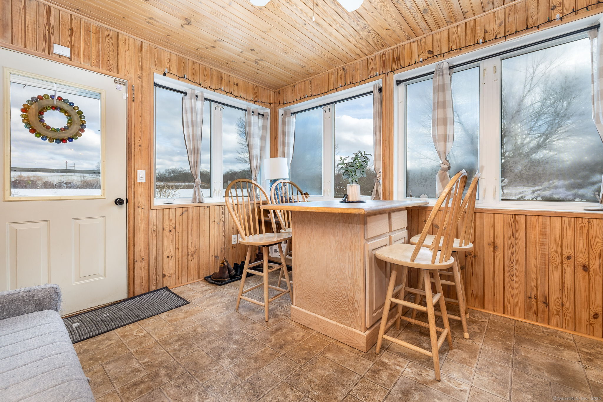 Franklin, Connecticut 06254, United States, 2 Bedrooms Bedrooms, ,2 BathroomsBathrooms,Residential,Pending,14072