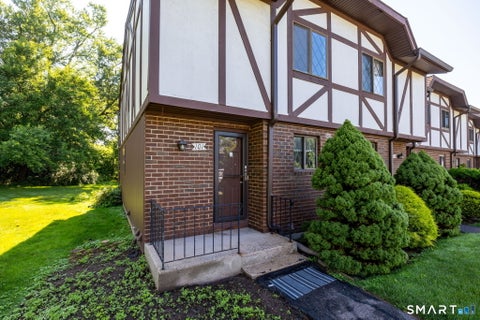 Photo of 101 Cedar Hollow Drive #101, Rocky Hill, CT 06067 (MLS # 24191279)