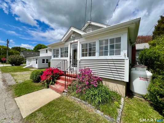 40 PORTLAND AVE, OLD LYME, CT 06371 - Image e36e43119ff3cc87dbc71ea5e6ff2c24/161349342