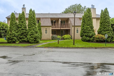 Photo of 7 Little Oak Lane #7, Rocky Hill, CT 06067 (MLS # 24203913)