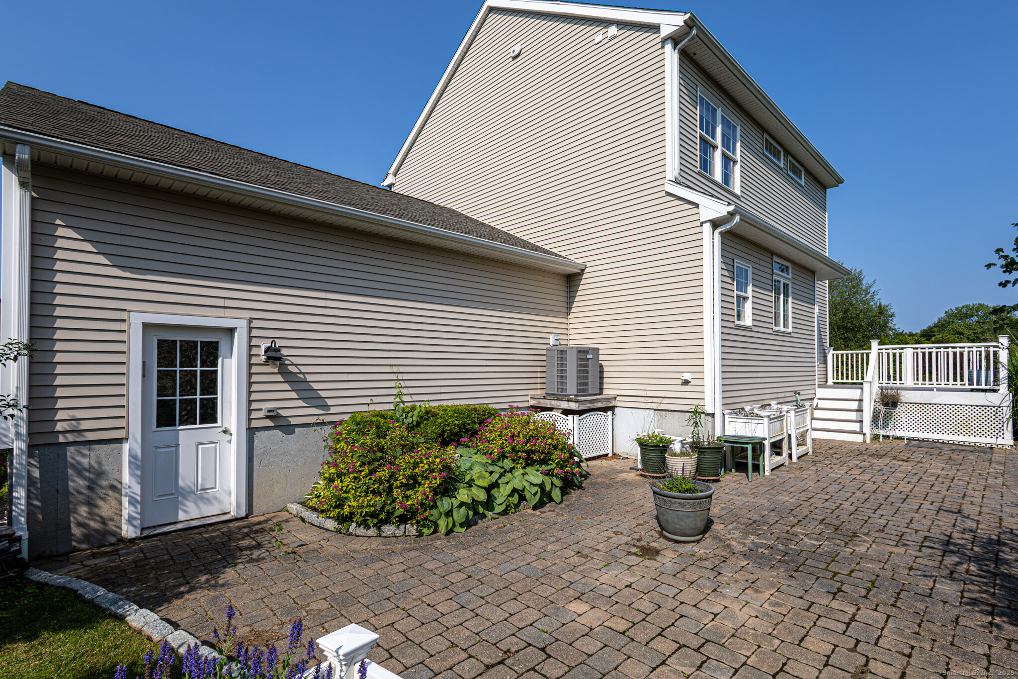 509 Main Street 6