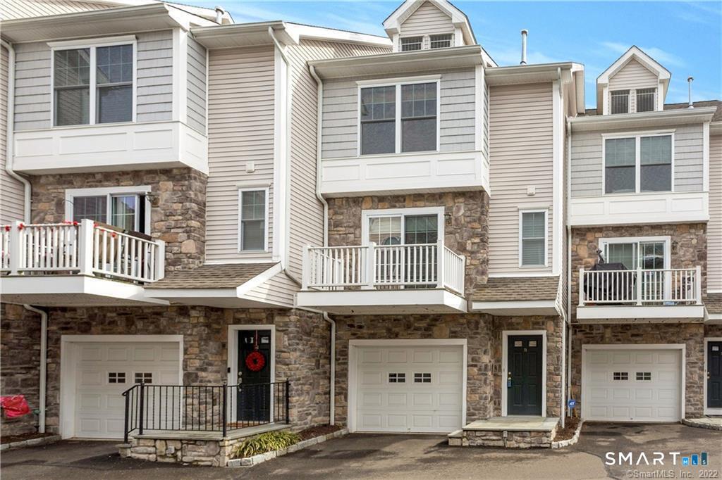 85 Camp Avenue 7I