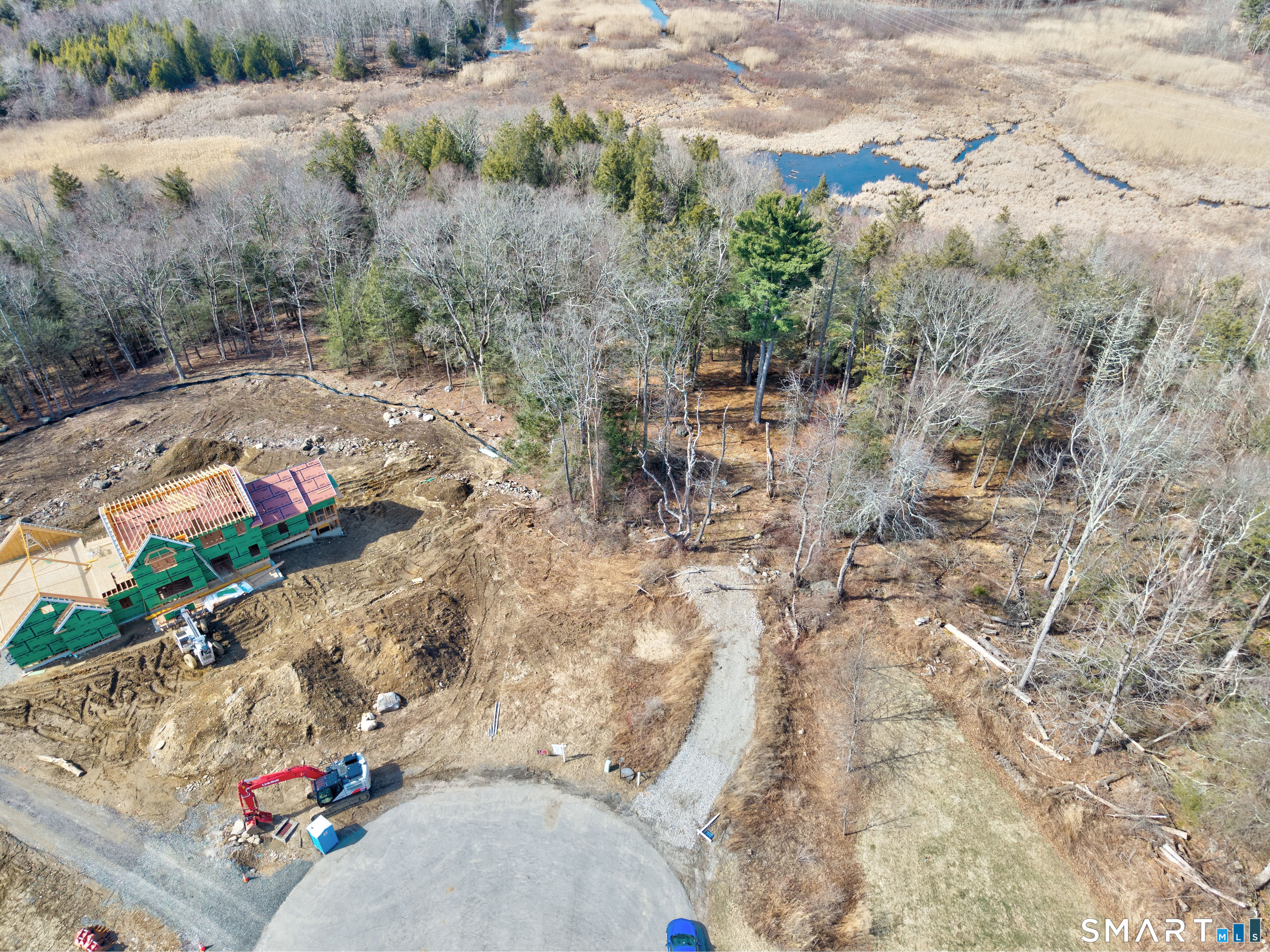 Meadowcrest Drive North