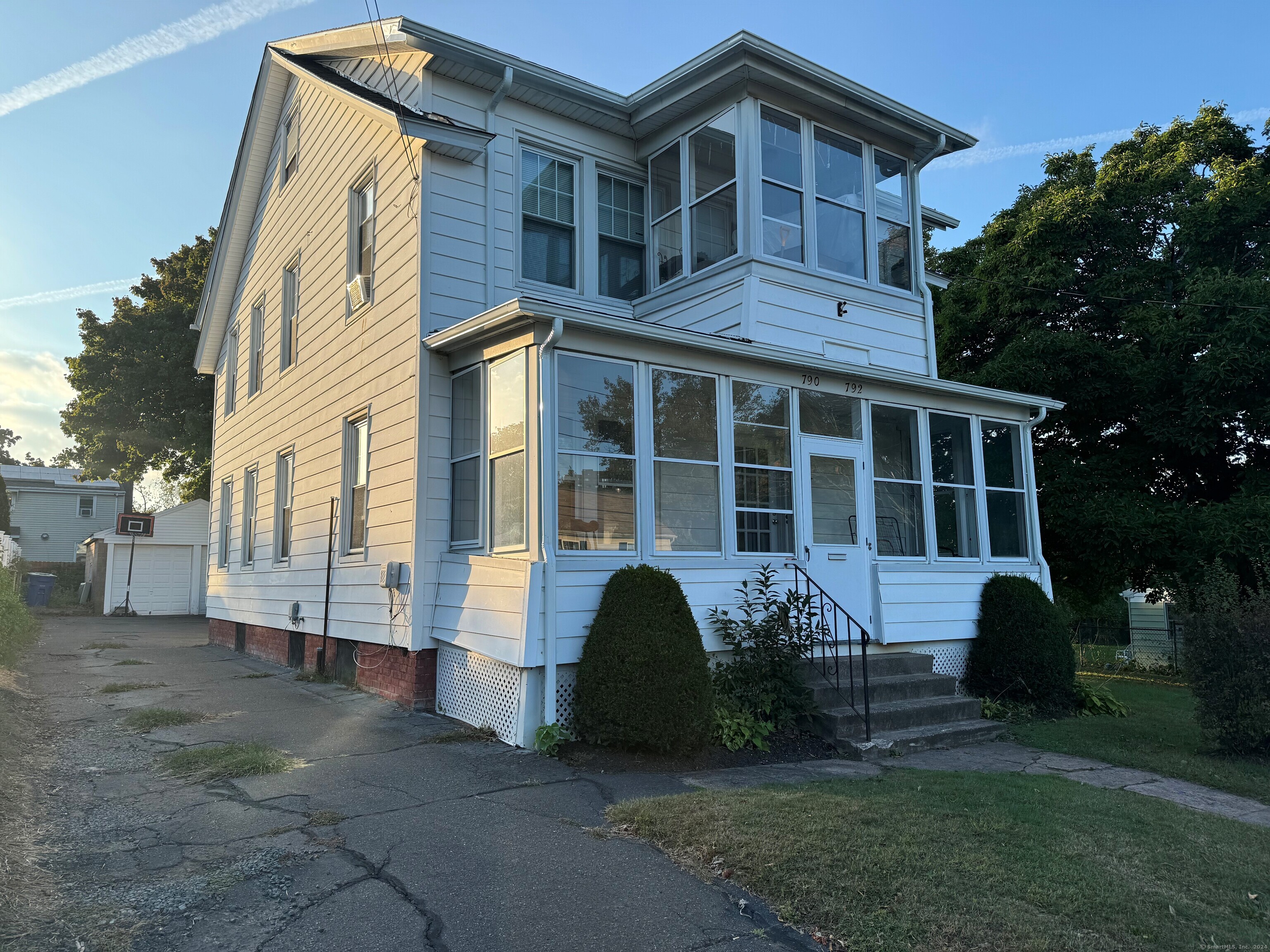 Property for Sale at 790 Russell Street, New Haven, Connecticut - Bedrooms: 4 
Bathrooms: 2 
Rooms: 10  - $329,900