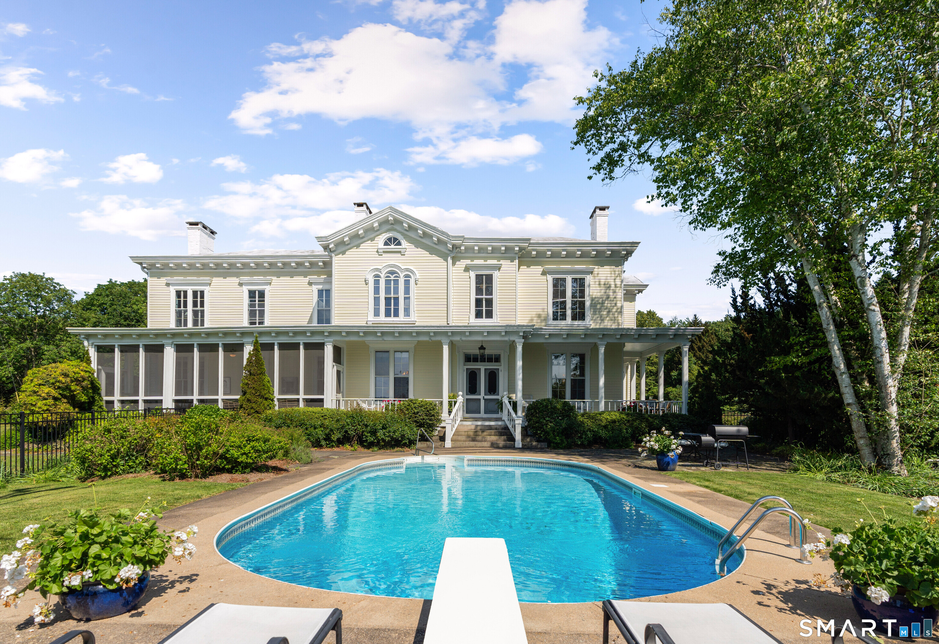 259 North Main Street