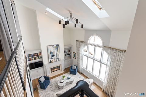 Tiny photo for 5 Abbottsford #5, Avon, CT 06001 (MLS # 24155598)