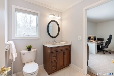 Tiny photo for 5 Abbottsford #5, Avon, CT 06001 (MLS # 24155598)