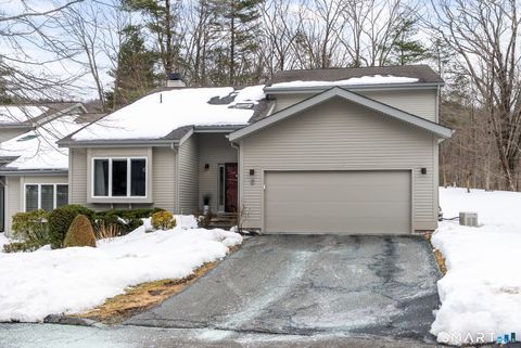 Photo of 5 Abbottsford #5, Avon, CT 06001 (MLS # 24155598)