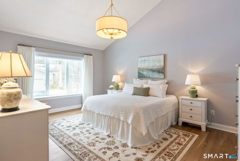 Tiny photo for 5 Abbottsford #5, Avon, CT 06001 (MLS # 24155598)