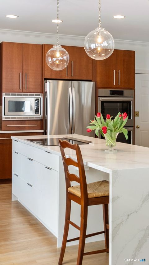 Tiny photo for 5 Abbottsford #5, Avon, CT 06001 (MLS # 24155598)