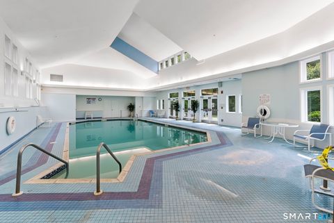 Tiny photo for 5 Abbottsford #5, Avon, CT 06001 (MLS # 24155598)