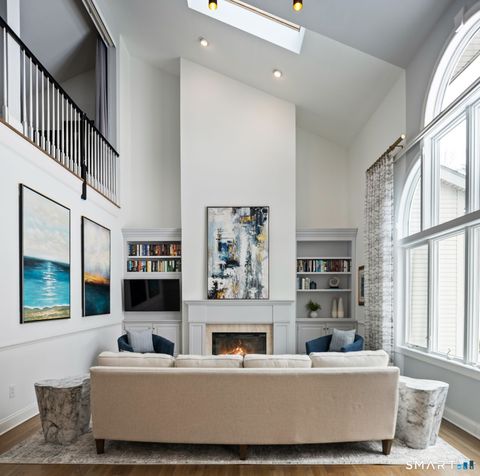 Tiny photo for 5 Abbottsford #5, Avon, CT 06001 (MLS # 24155598)