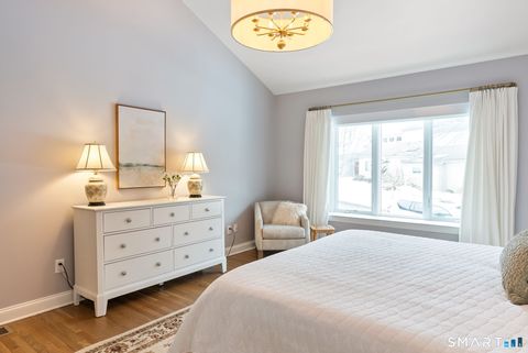 Tiny photo for 5 Abbottsford #5, Avon, CT 06001 (MLS # 24155598)