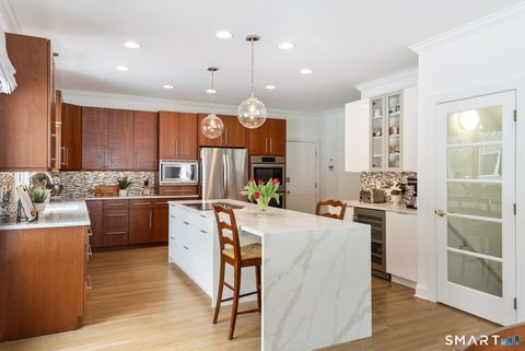 Tiny photo for 5 Abbottsford #5, Avon, CT 06001 (MLS # 24155598)