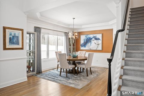 Tiny photo for 5 Abbottsford #5, Avon, CT 06001 (MLS # 24155598)