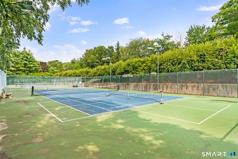 Tiny photo for 5 Abbottsford #5, Avon, CT 06001 (MLS # 24155598)