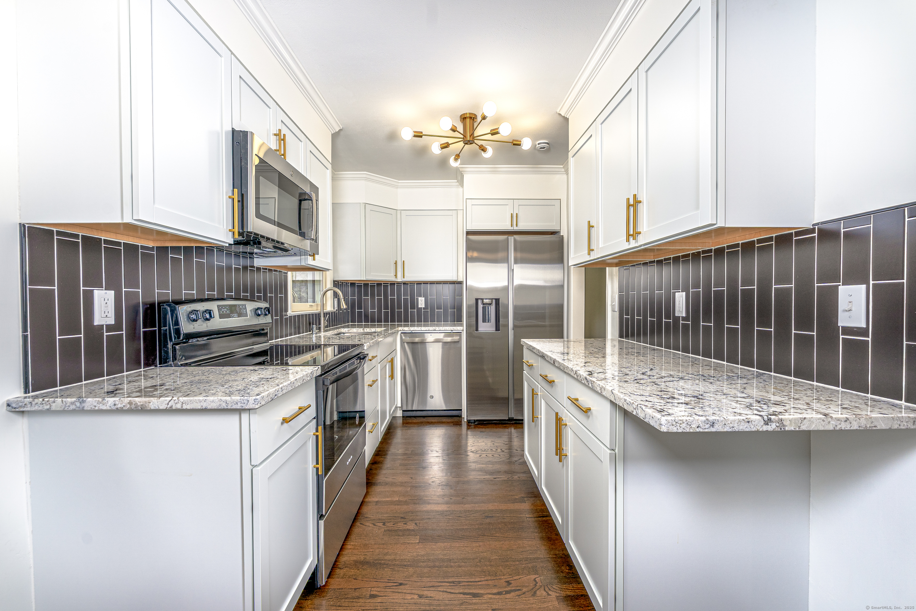 253 Hartford Avenue, East Granby, Connecticut image 11