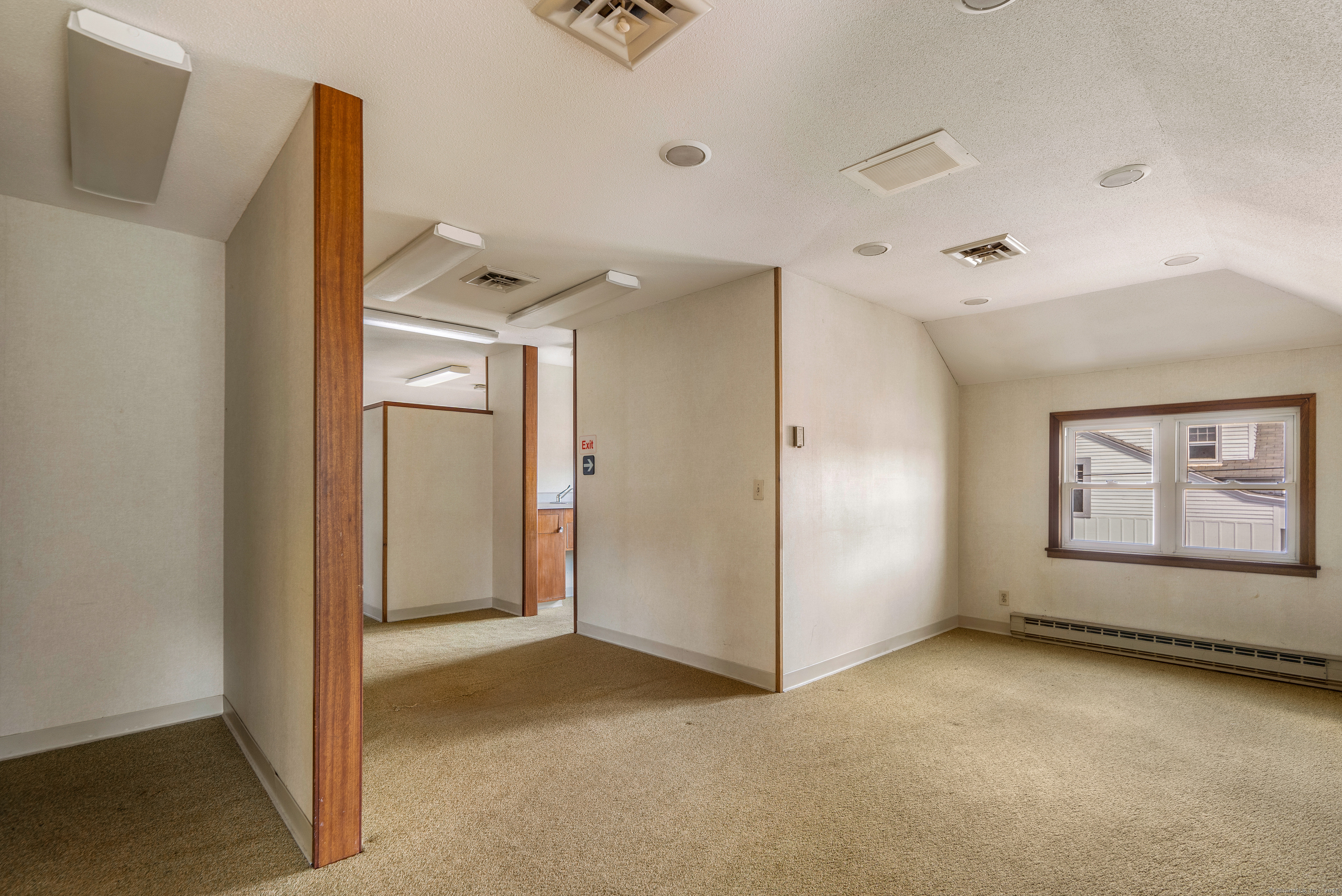 Simsbury, Connecticut 06089, United States, ,5 BathroomsBathrooms,Commercial,Active,200225