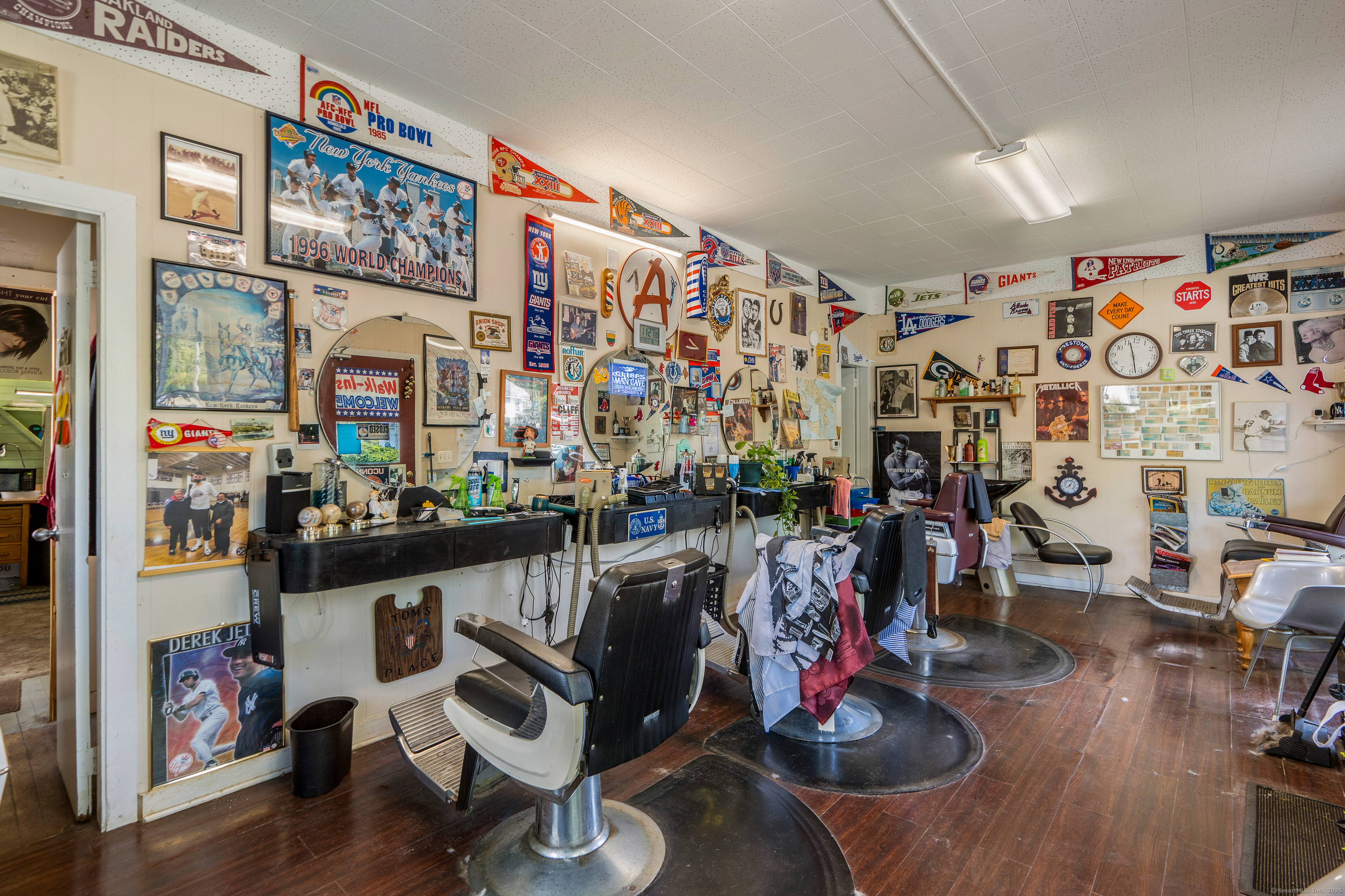 Simsbury, Connecticut 06089, United States, ,5 BathroomsBathrooms,Commercial,Active,200225