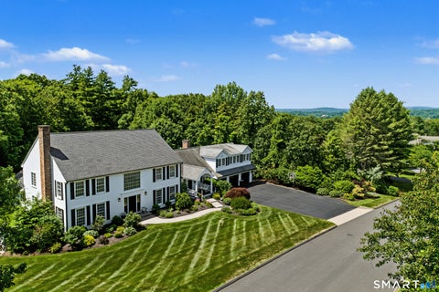 Photo of 71 Woodford Hills Drive, Avon, CT 06001 (MLS # 24189236)