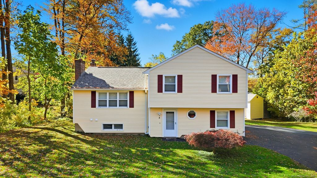 Photo of 5 Shirley Court, Plainville, CT 06062 (MLS # 24135704)