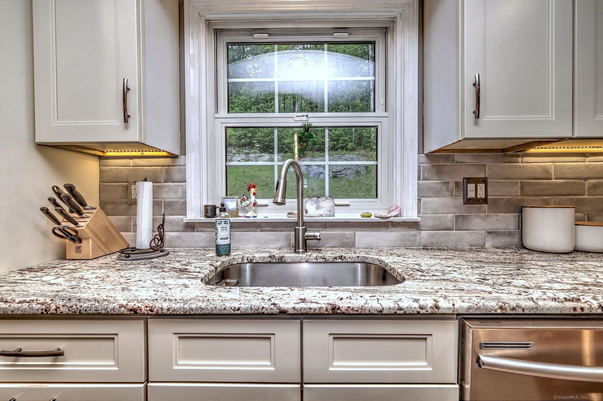 220 Northwood Drive, Guilford, Connecticut image 12