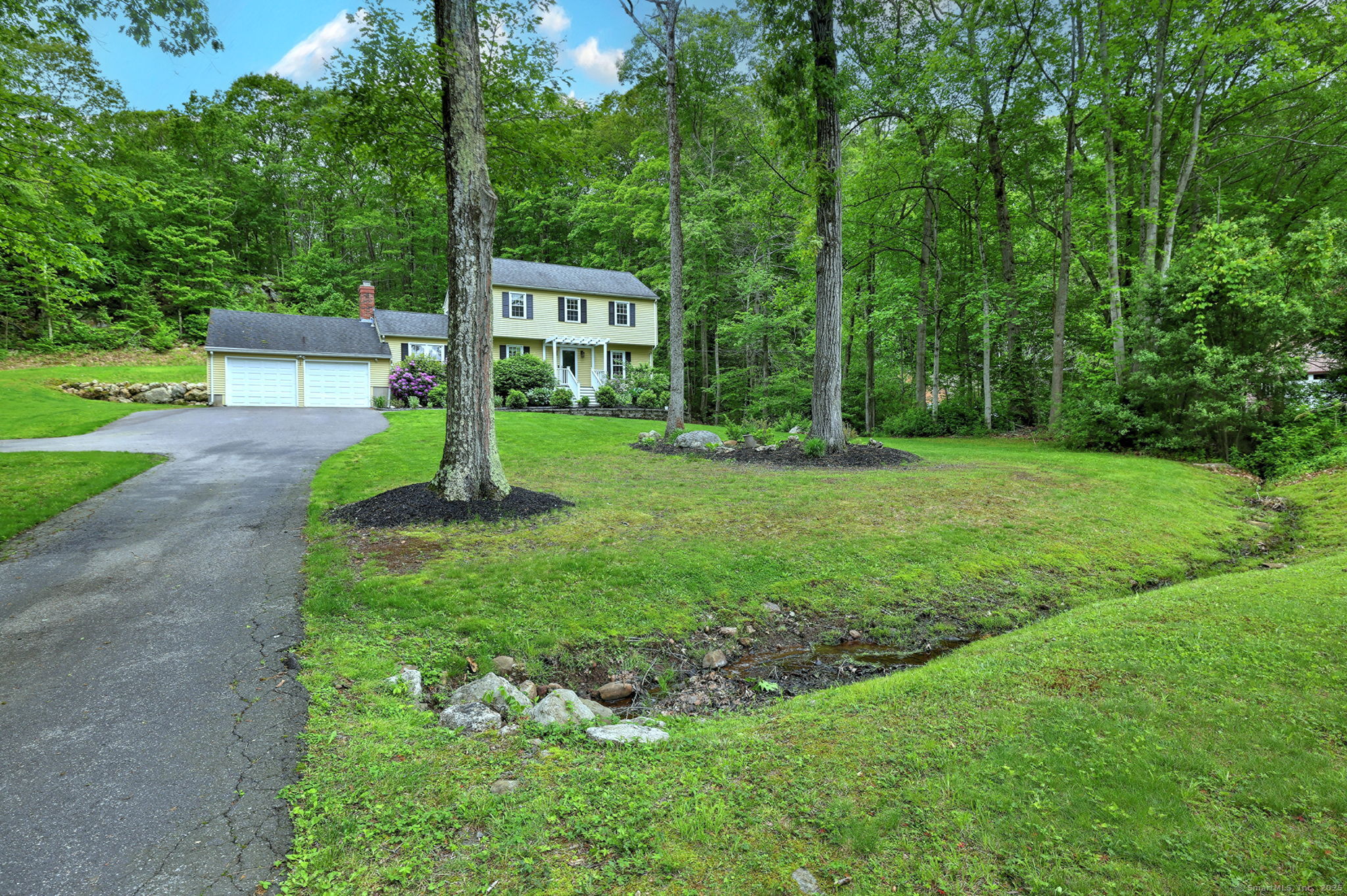 220 Northwood Drive, Guilford, Connecticut image 3
