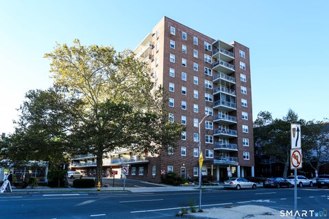 Photo of 444 Bedford Street #5F, Stamford, CT 06901 (MLS # 24216512)