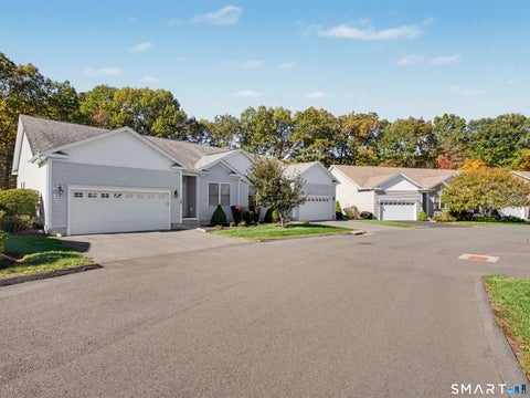 Tiny photo for 41 Pondview Circle #41, Beacon Falls, CT 06403 (MLS # 24215901)