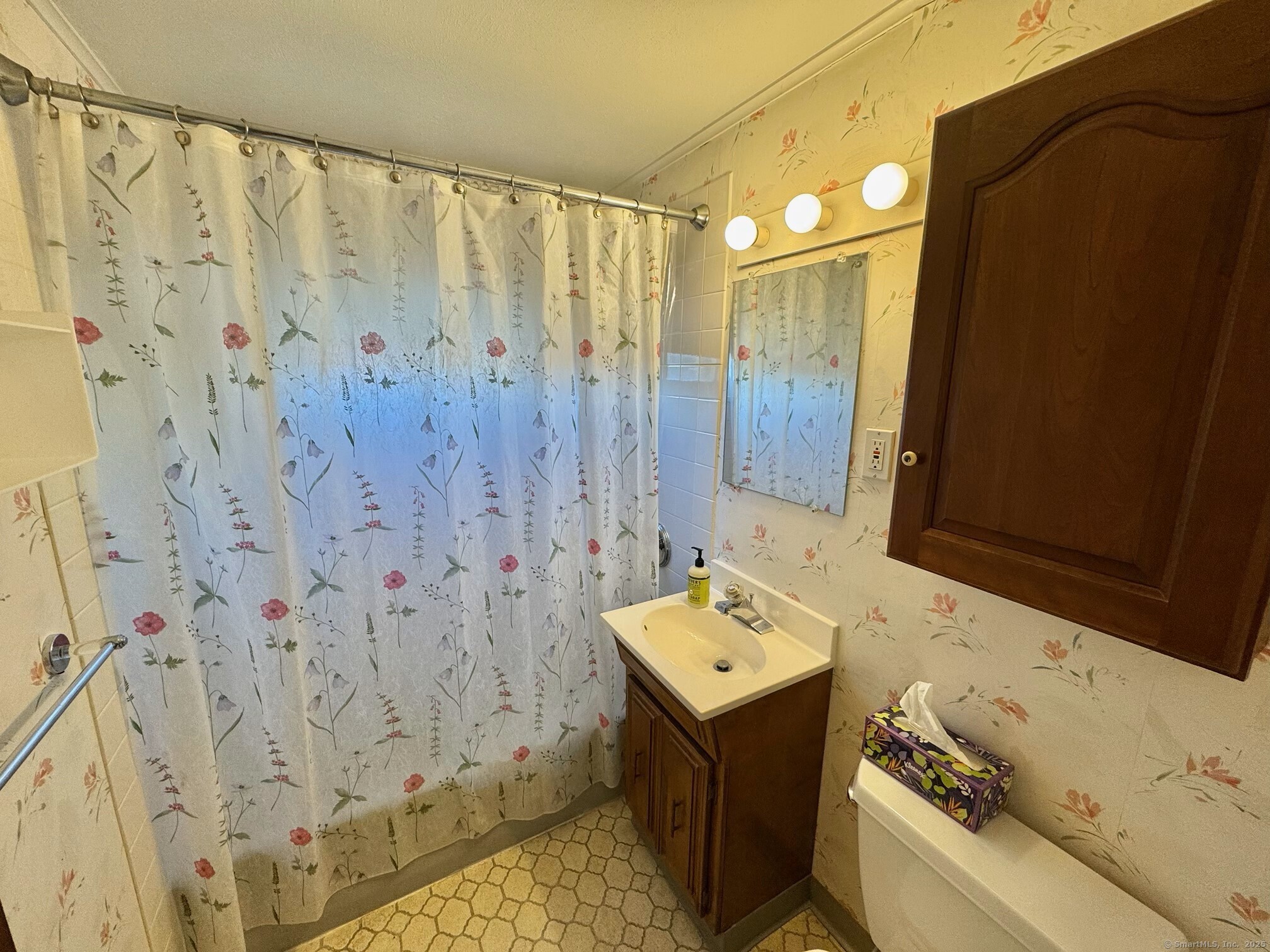 25 Fowler Drive, West Hartford, Connecticut image 7