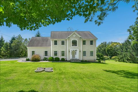 A home in New Milford