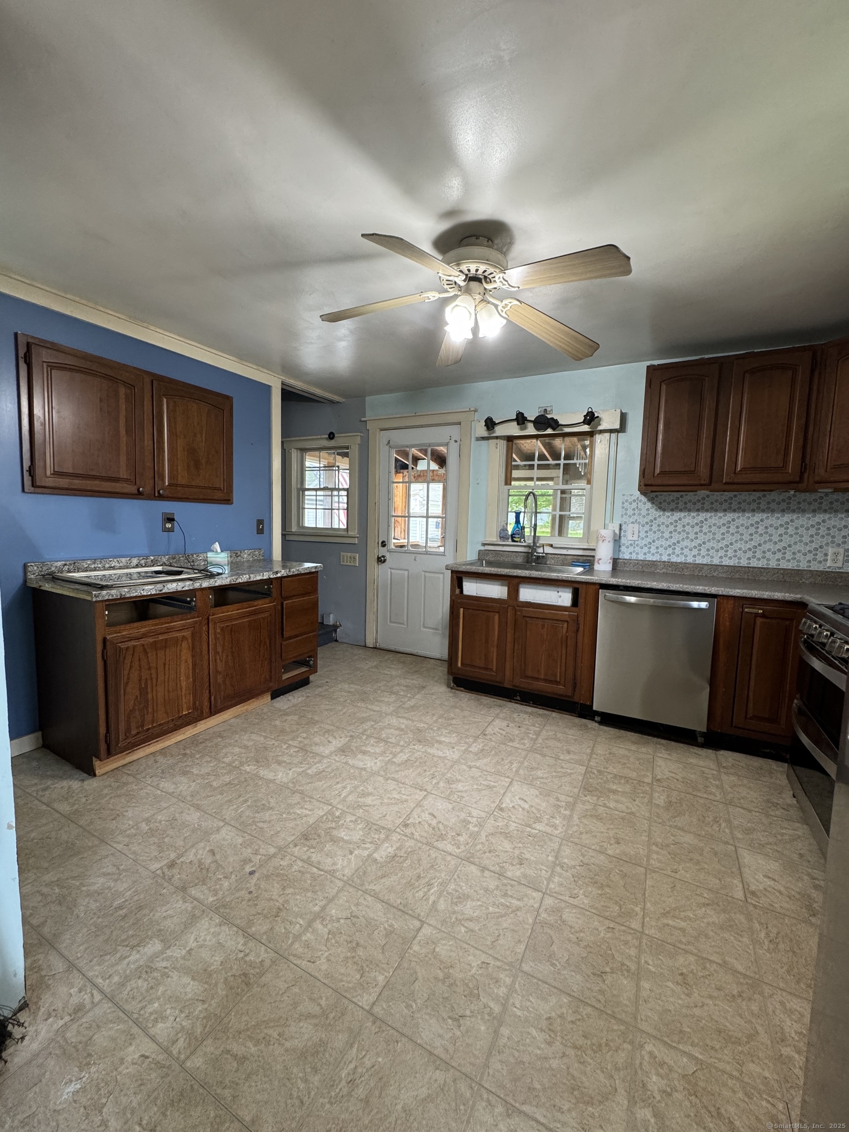 160 New Litchfield Street, Torrington, Connecticut image 19
