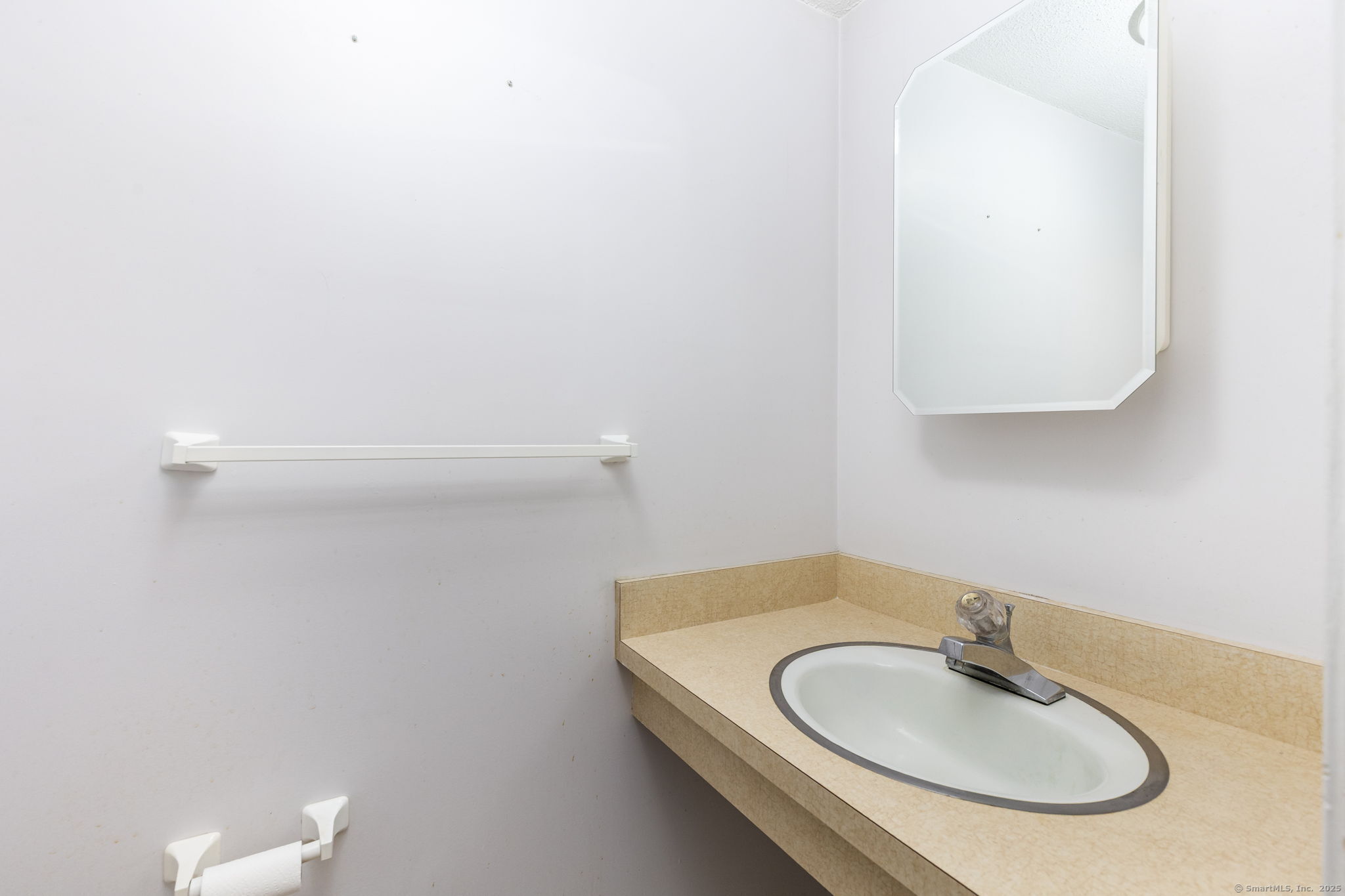 85 Metacomet Drive #85, Meriden, Connecticut image 16