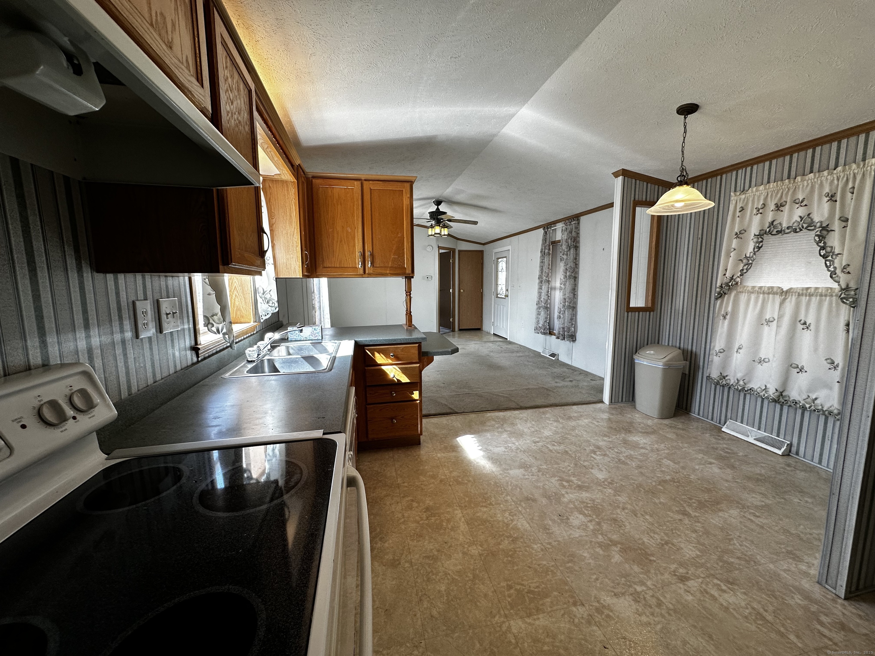 108 Clark Road #TRLR 92, Naugatuck, Connecticut image 8