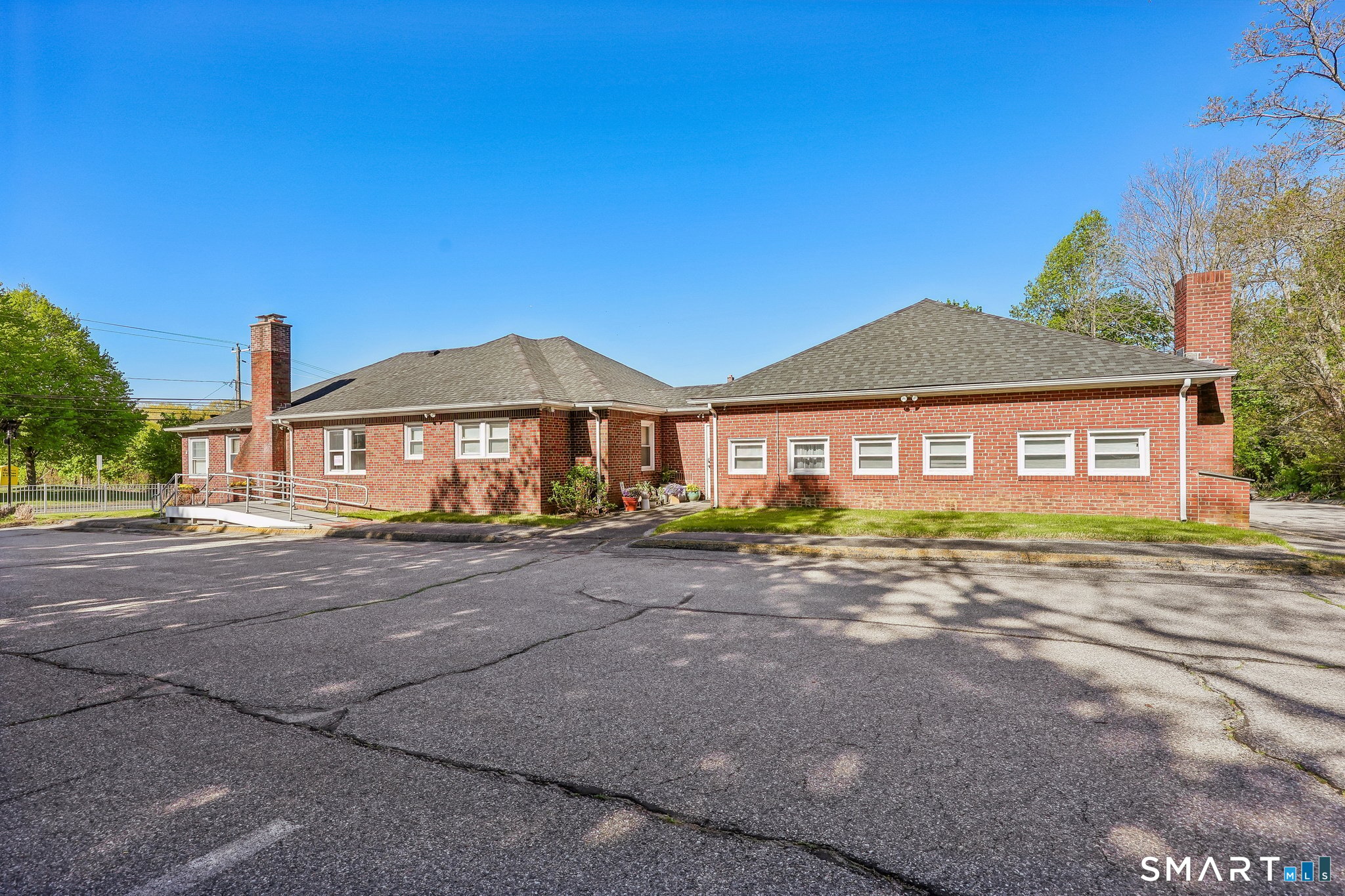 83 Boston Post Road