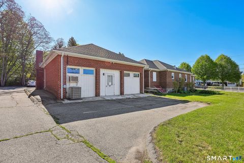 Tiny photo for 83 Boston Post Road, Waterford, CT 06385 (MLS # 24175476)