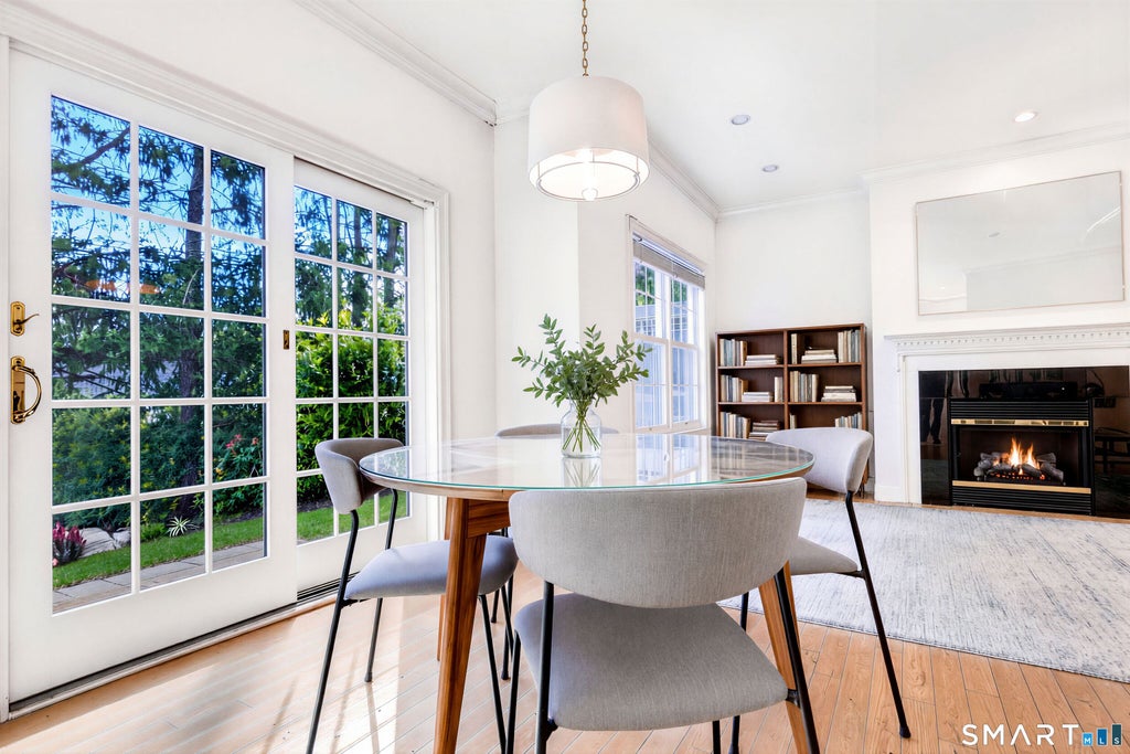 Photo of 105 Hamilton Avenue #8, Greenwich, CT 06830 (MLS # 24210556)