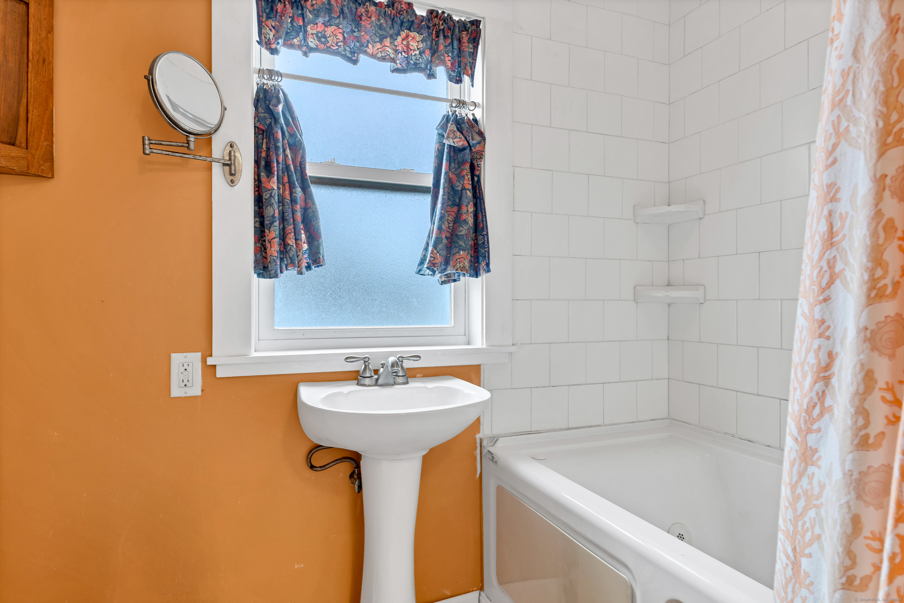 153 Thames Street, New London, Connecticut image 24