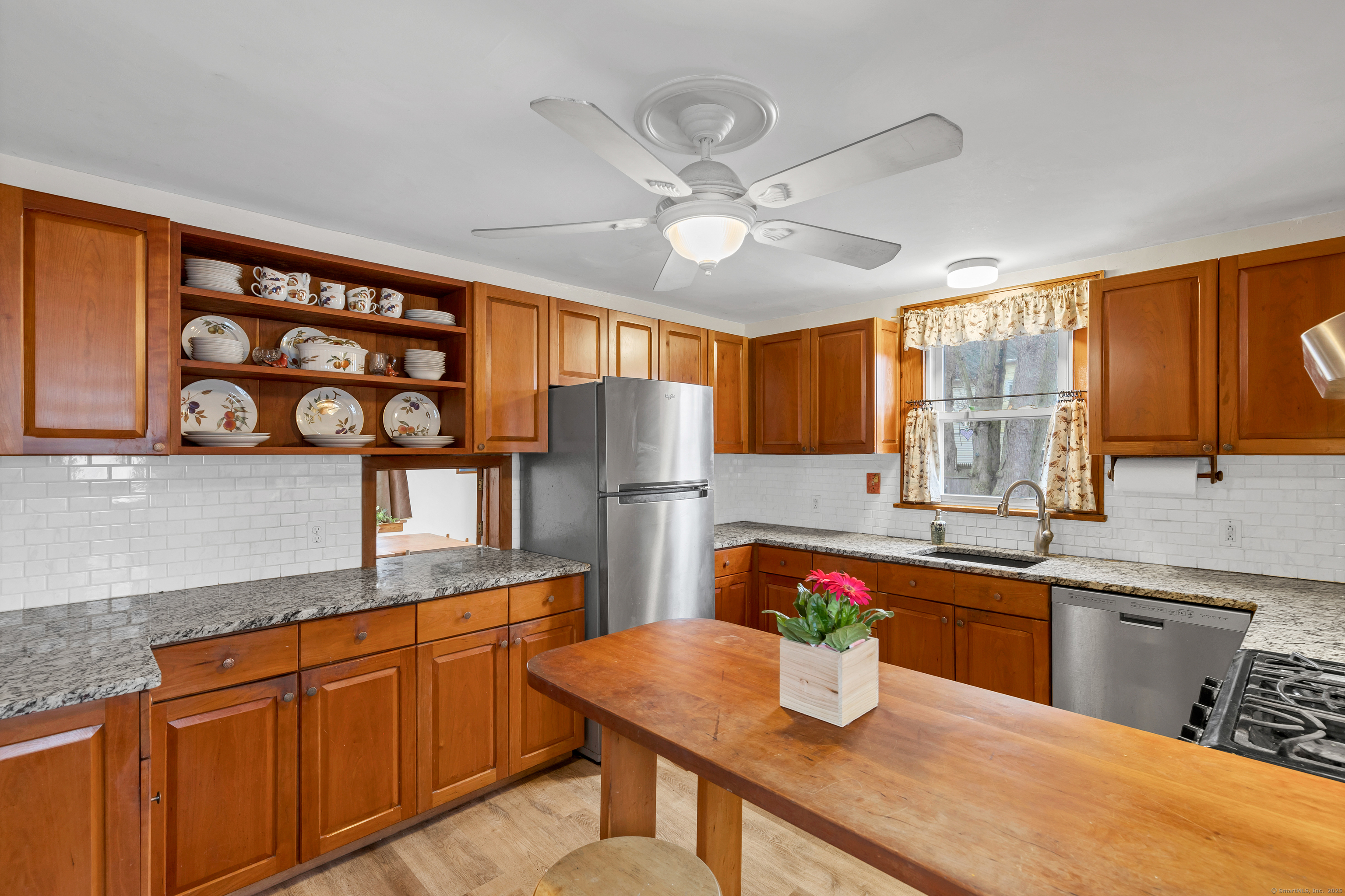 153 Thames Street, New London, Connecticut image 17