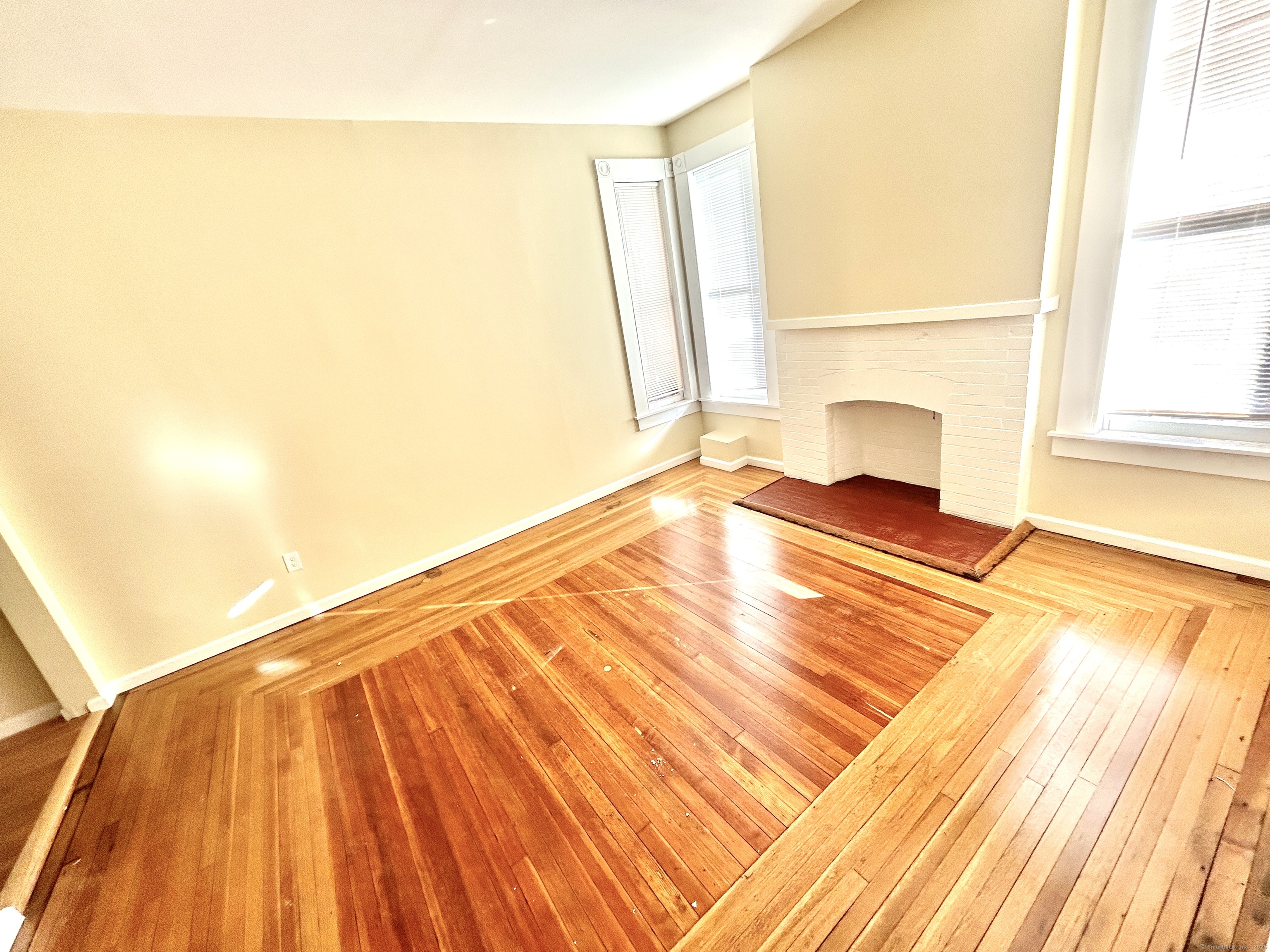 Photo 1 of W Main Street 2K, Waterbury, Connecticut, $1,200, Web #: 24068533