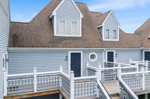 Condo For Sale - 2122 Old Pond Lane #2122<br/> Norwich, CT 06360