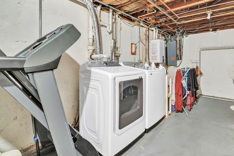 Tiny photo for 211 Tanglewood Road, Trumbull, CT 06611 (MLS # 24130717)