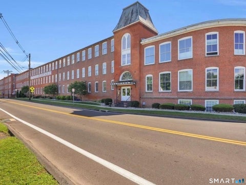 Photo of 10 Main Street #307, Berlin, CT 06023 (MLS # 24213599)