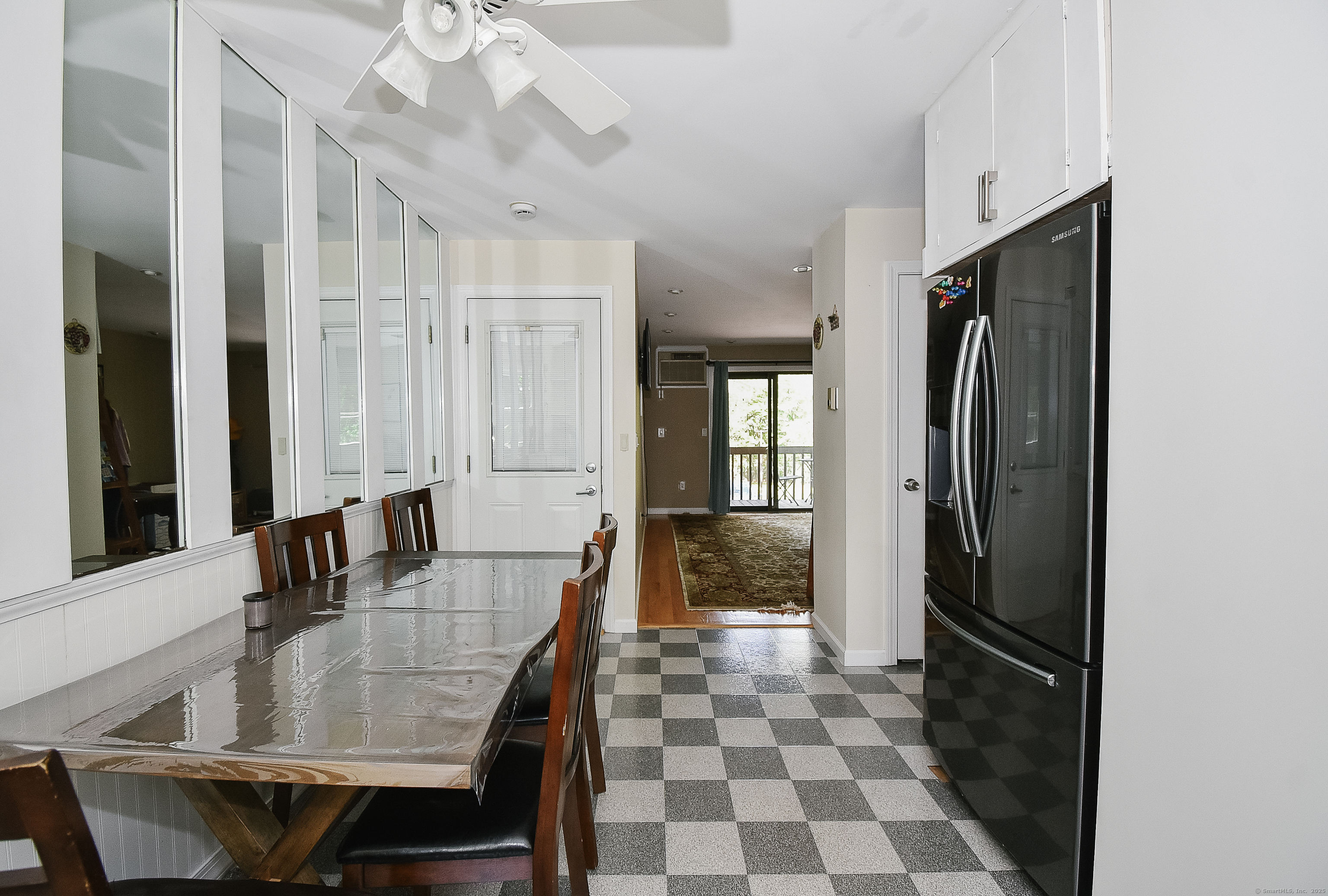 23 Hart Place APT 3