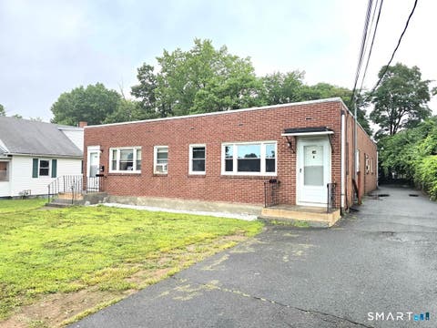 Multifamily For Rent - 148 Sisson Street #C<br/> Hartford County, East Hartford, CT 06118