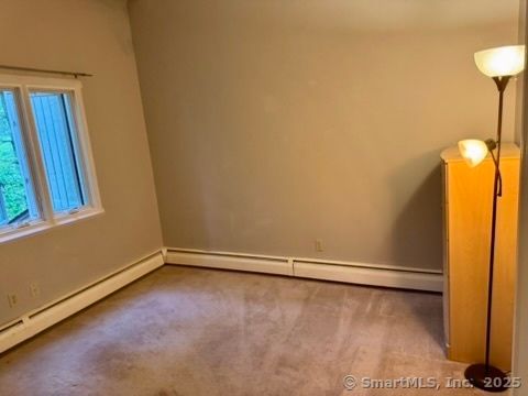 Tiny photo for 4 Earls Court #E, Farmington, CT 06032 (MLS # 24114679)