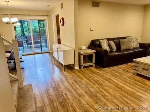 Tiny photo for 4 Earls Court #E, Farmington, CT 06032 (MLS # 24114679)