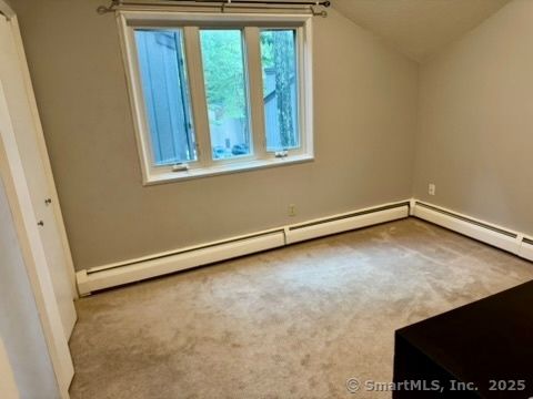 Tiny photo for 4 Earls Court #E, Farmington, CT 06032 (MLS # 24114679)