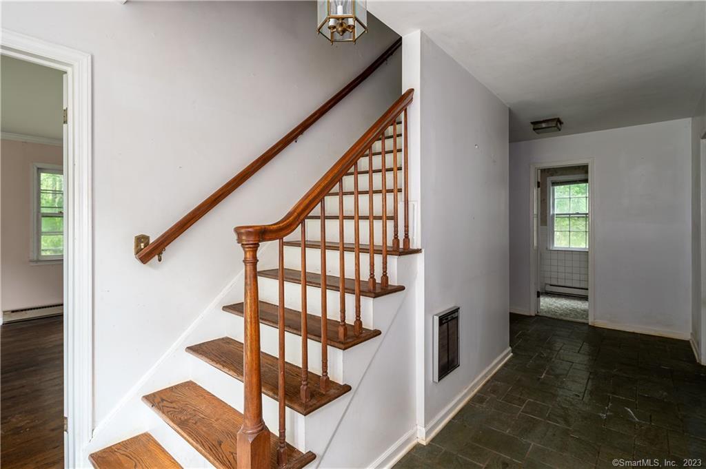 Photo 23 of 40 of 462 Taconic Road house