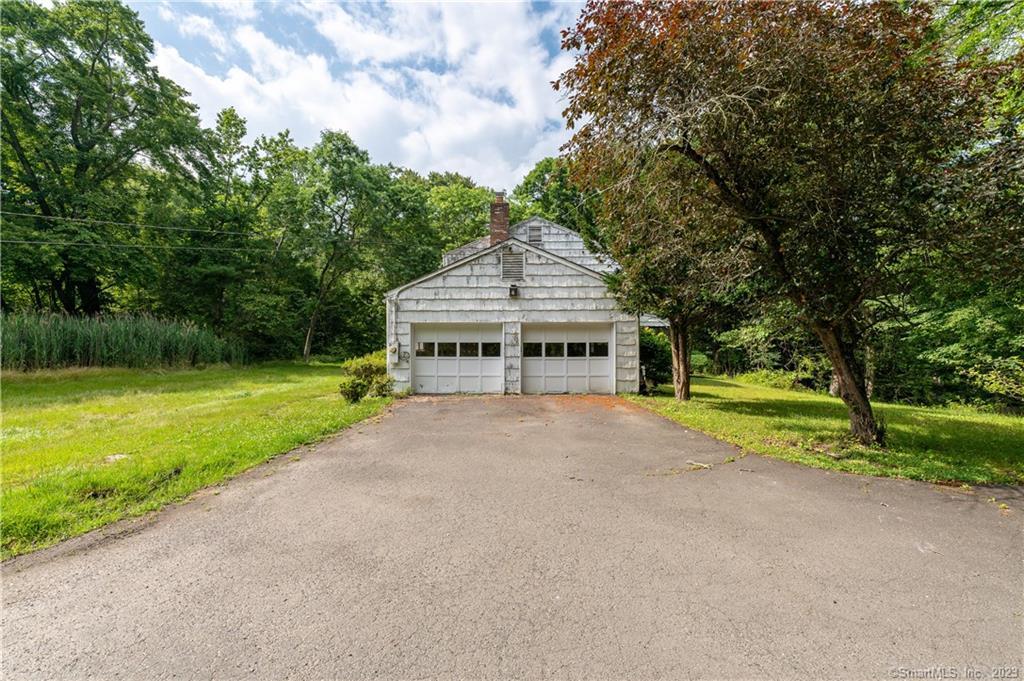 Photo 7 of 40 of 462 Taconic Road house